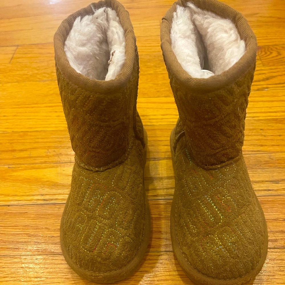 Girls UGG boots size 9